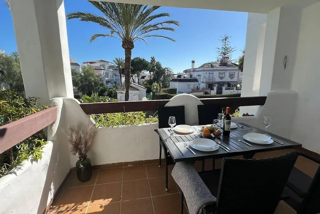 Costalita - 2 Bedroom Apartment 350M From The Beach Estepona Hiszpania